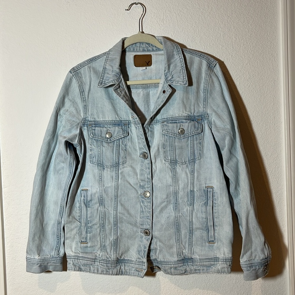 American Eagle Outfitters Light Blue Jean Jacket Classic Design